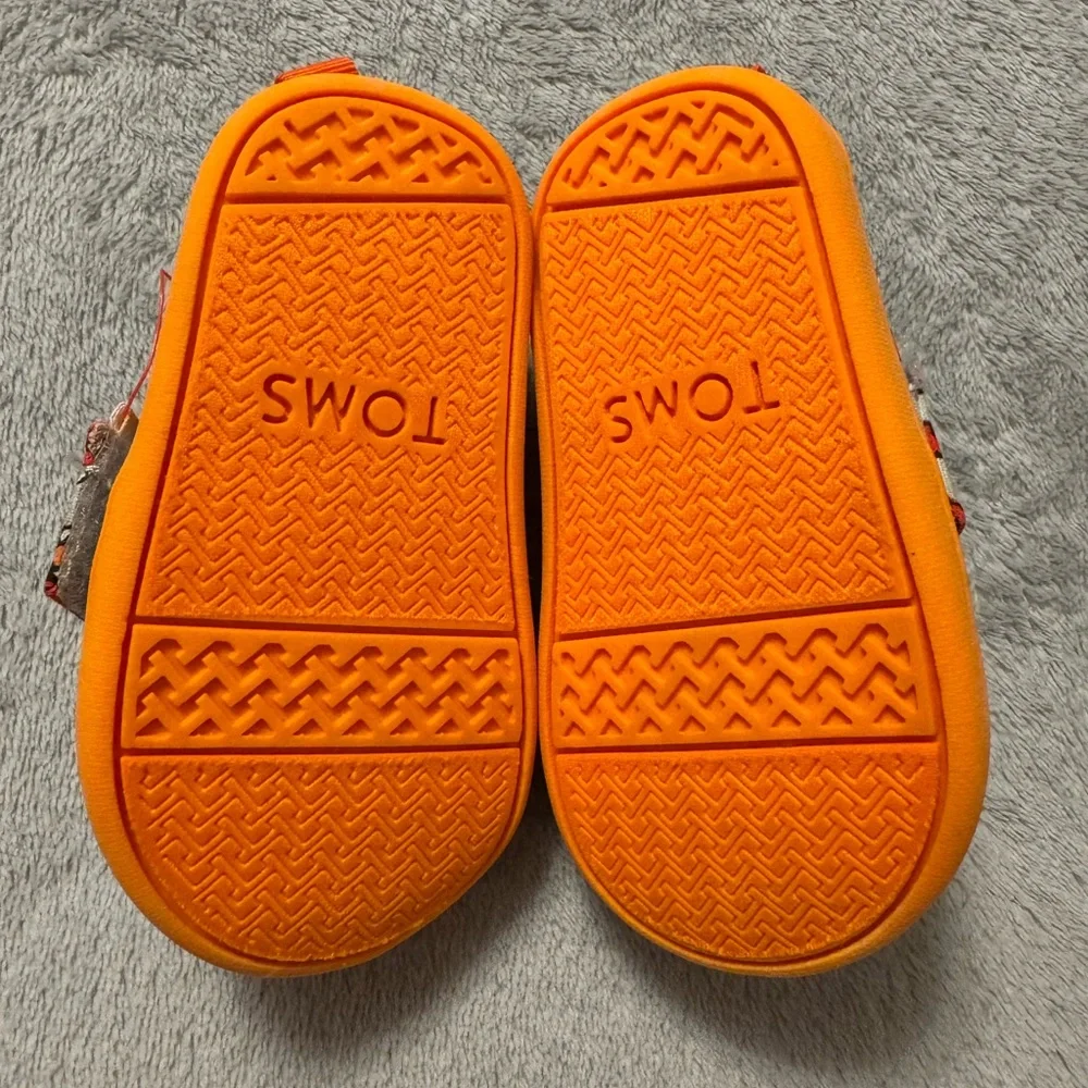 Toms Baby Slip-On Shoes with Elmo Print in Beige and Orange